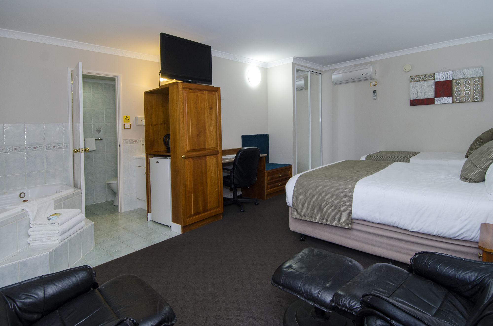 Quality Inn Railway Motel Калгурли Экстерьер фото